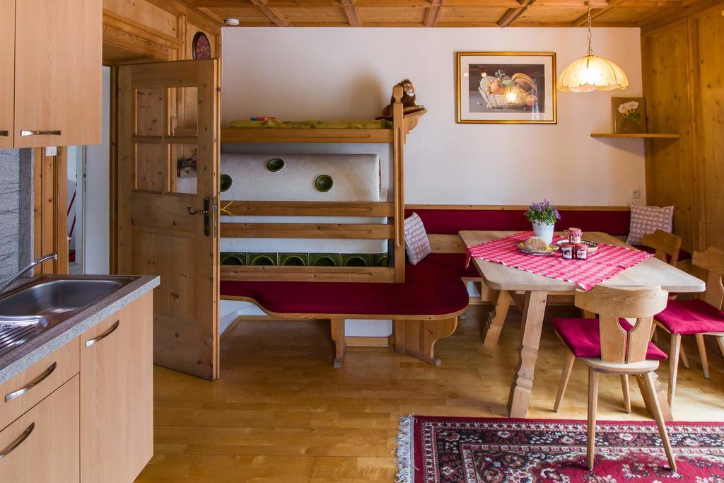 Apartamento Haus Ploner - Pichlerhof Chienes Habitación foto