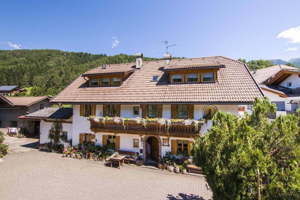 Apartamento Haus Ploner - Pichlerhof Chienes Exterior foto